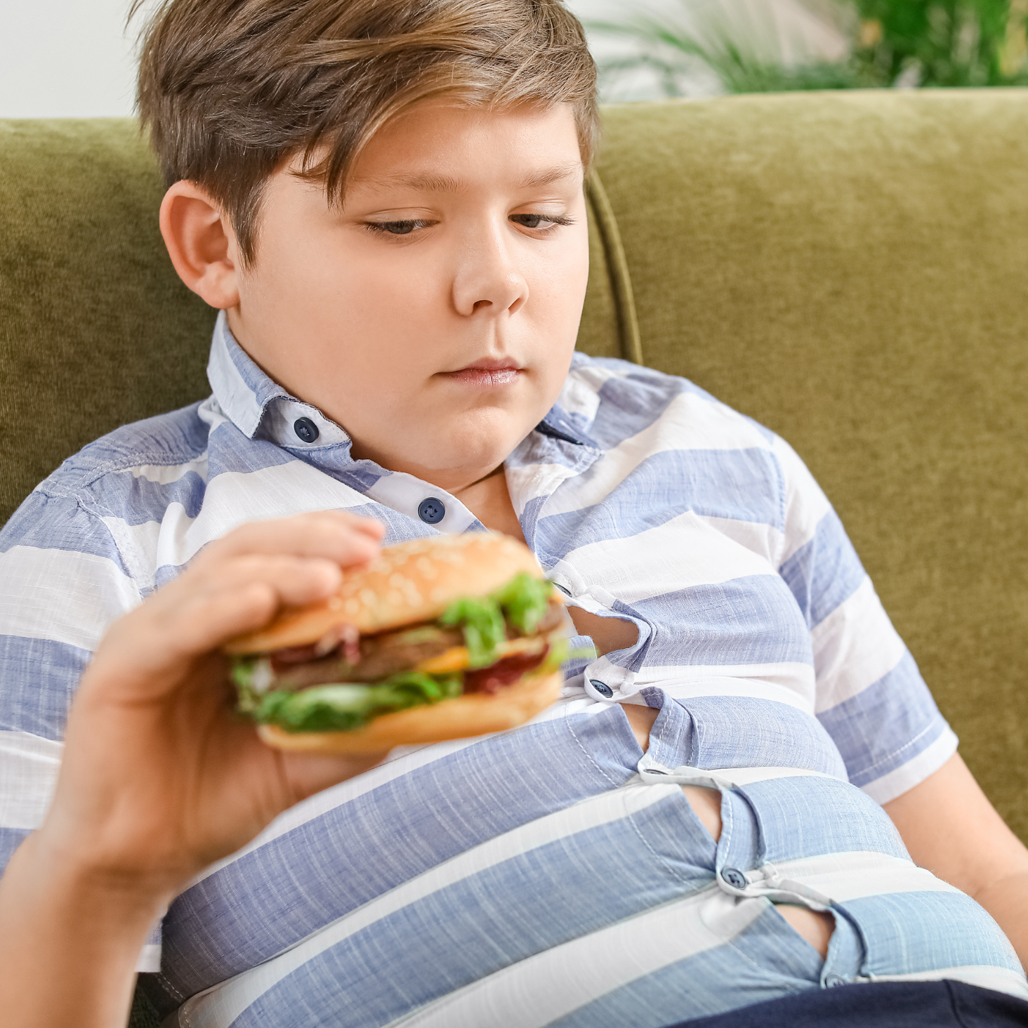 El Ascenso de la Obesidad Infantil y la Solución de Oro: Suplementación, Alimentación y Ejercicio como Triple Aliado